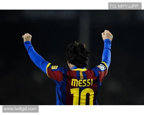 一首歌唱尽一位足球巨星的荣耀与传奇故事