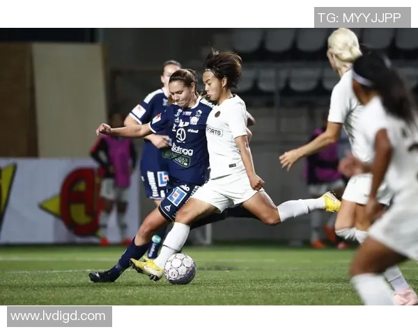 球星卡足球女足崛起：关注女性运动员的光辉瞬间与未来发展