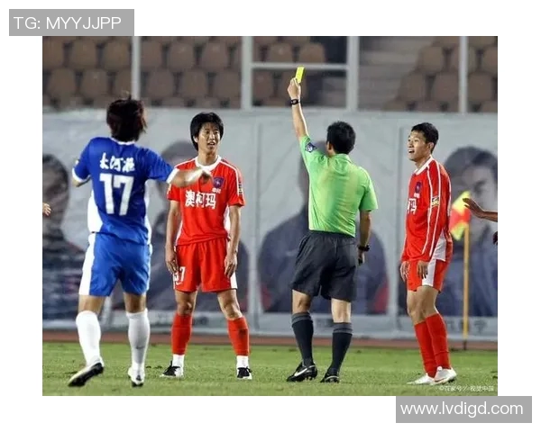 一场足球比赛中黄牌球员数量的影响因素及其对比赛结果的作用分析