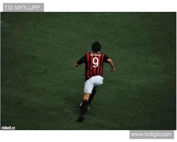 球星变身老头踢足球爆笑场面 玩转人生新篇章挑战极限体力 球星变身老头踢足球爆笑场面 玩转人生新篇章挑战极限体力